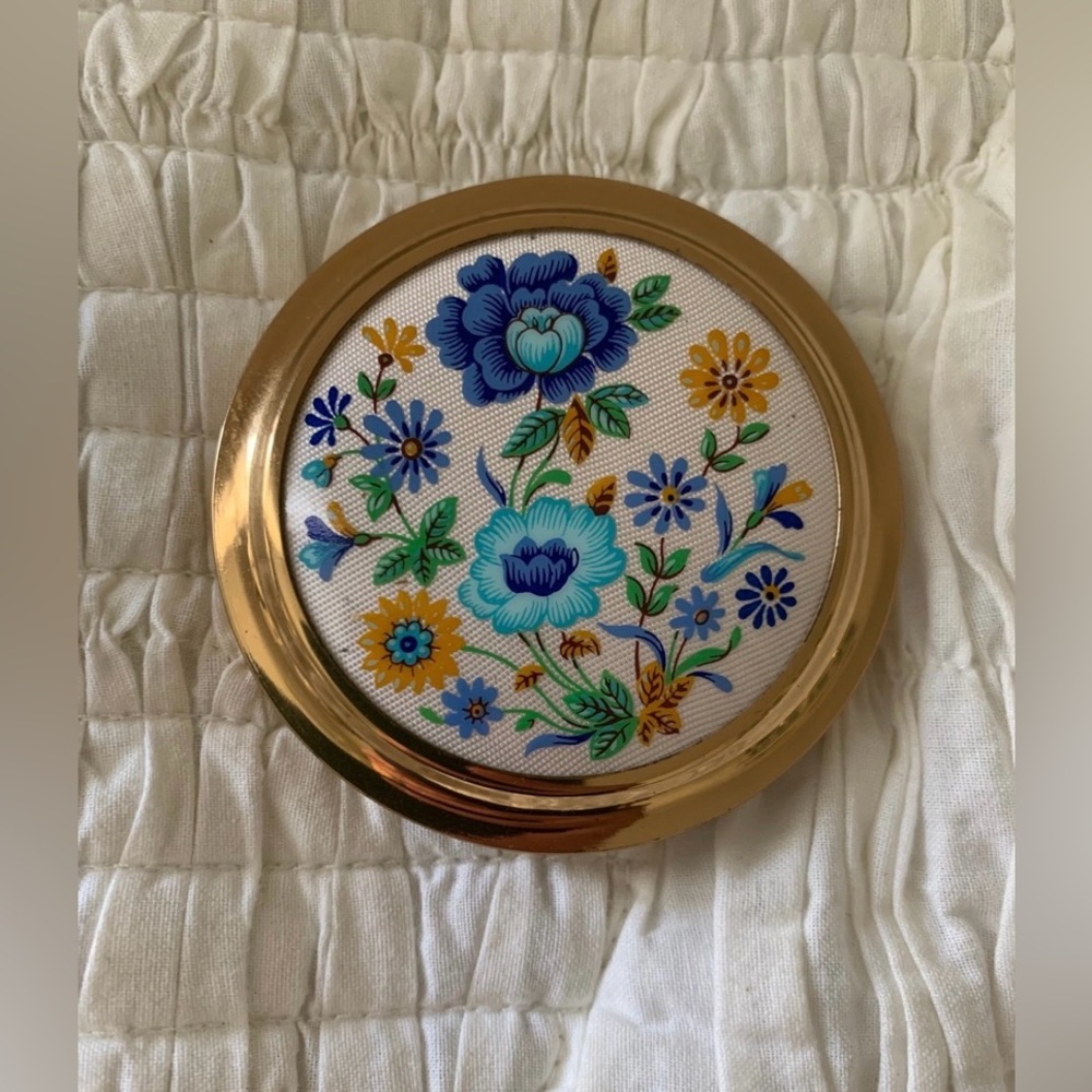 Vintage Floral Compact Mirror with Gold Trim
